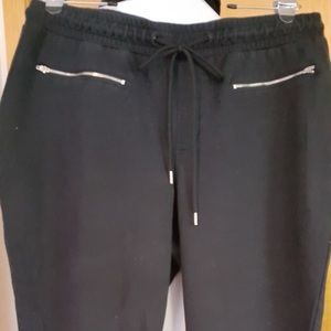 Drawstring pant with zipper details